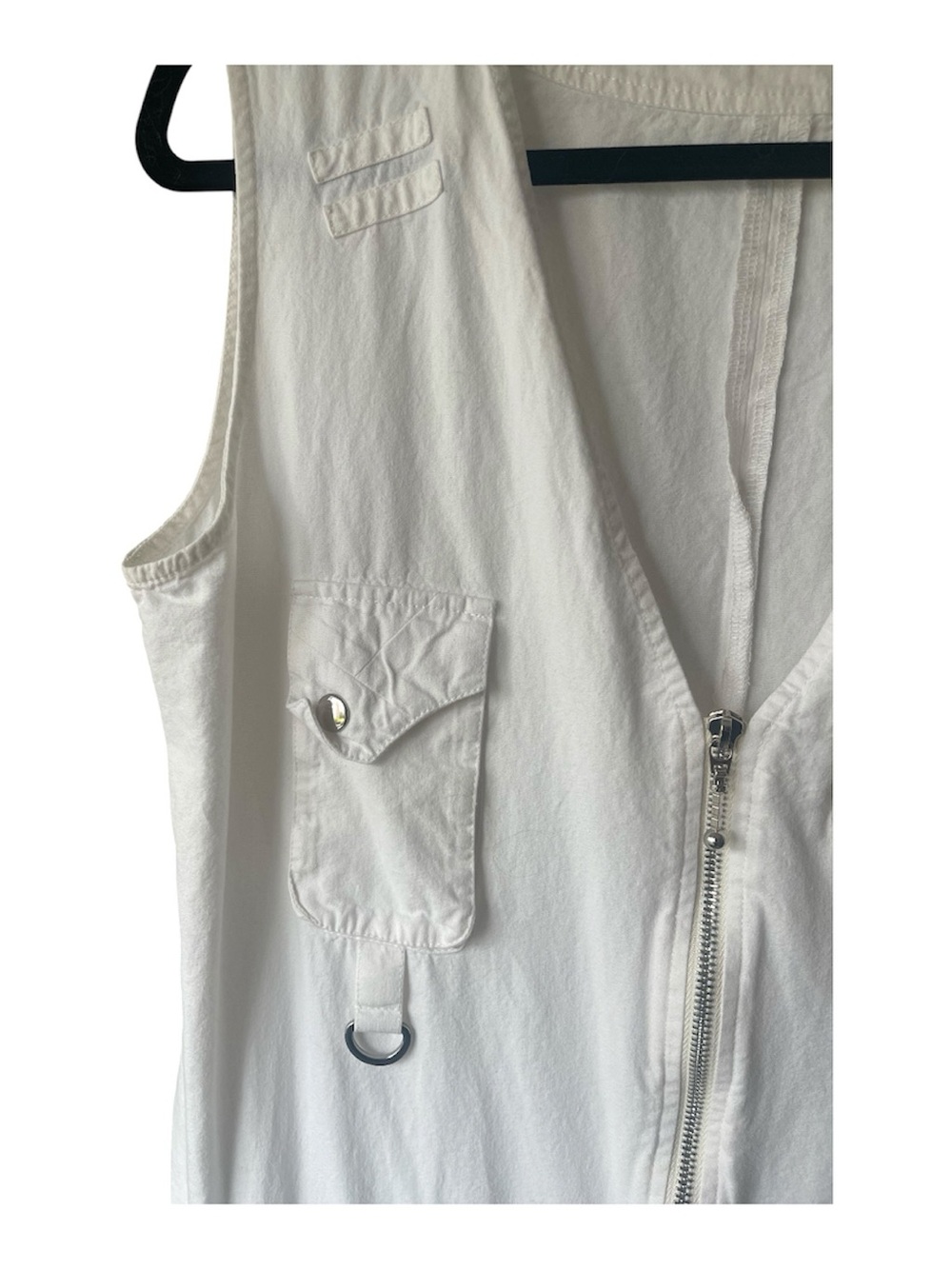The Unisex Arahant Magi Jumpsuit in white is a sleeveless, drop-crotch design, M - Picture 7 of 11